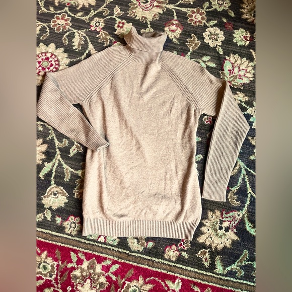 Camel brown Merino Wool blend Turtleneck sweater • size Medium - Picture 3 of 15